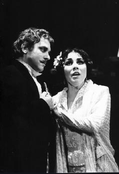Picture of Vyacheslav Nikolayevich Osipov as Sergey with Lidiya Zakharenko